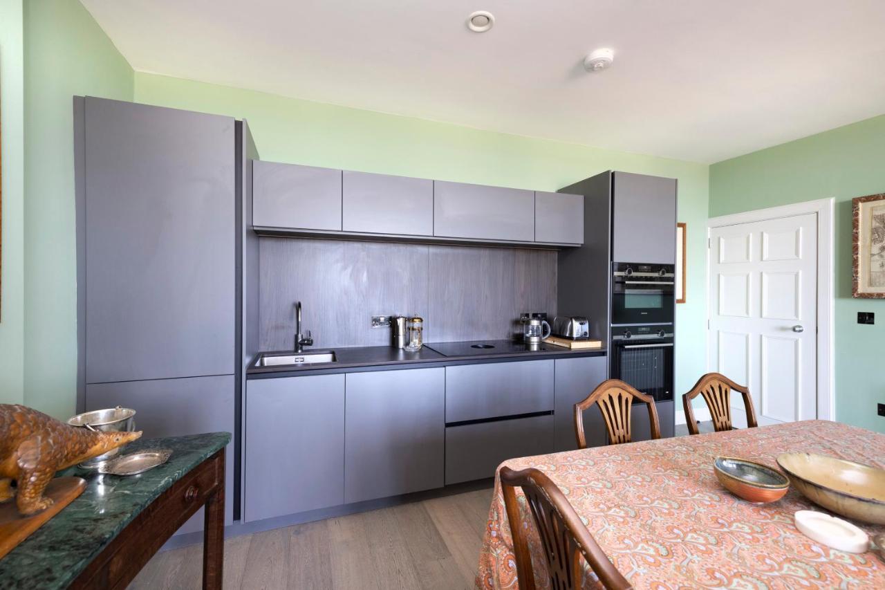 Joivy Inviting Flat At The Heart Of Apartment Edinburgh