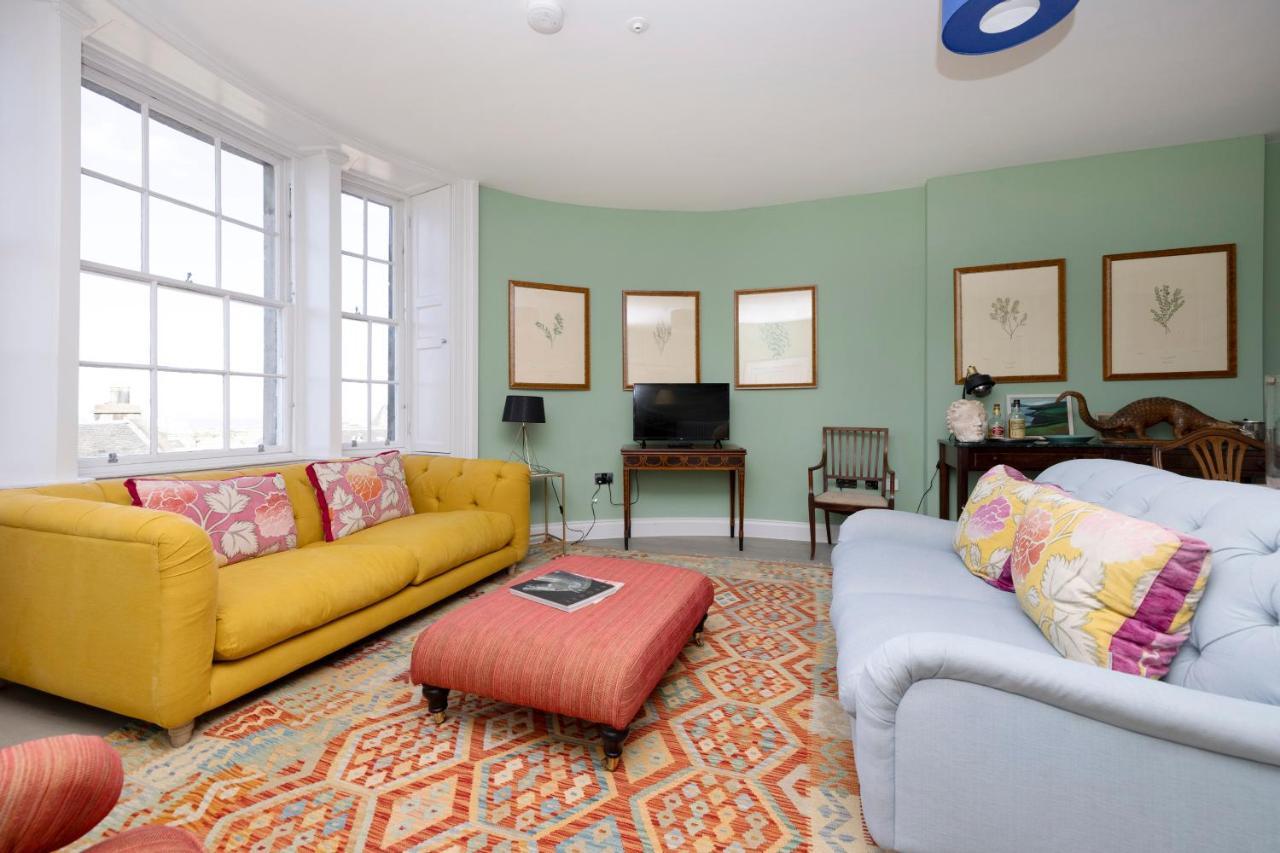 Joivy Inviting Flat At The Heart Of Edinburgh