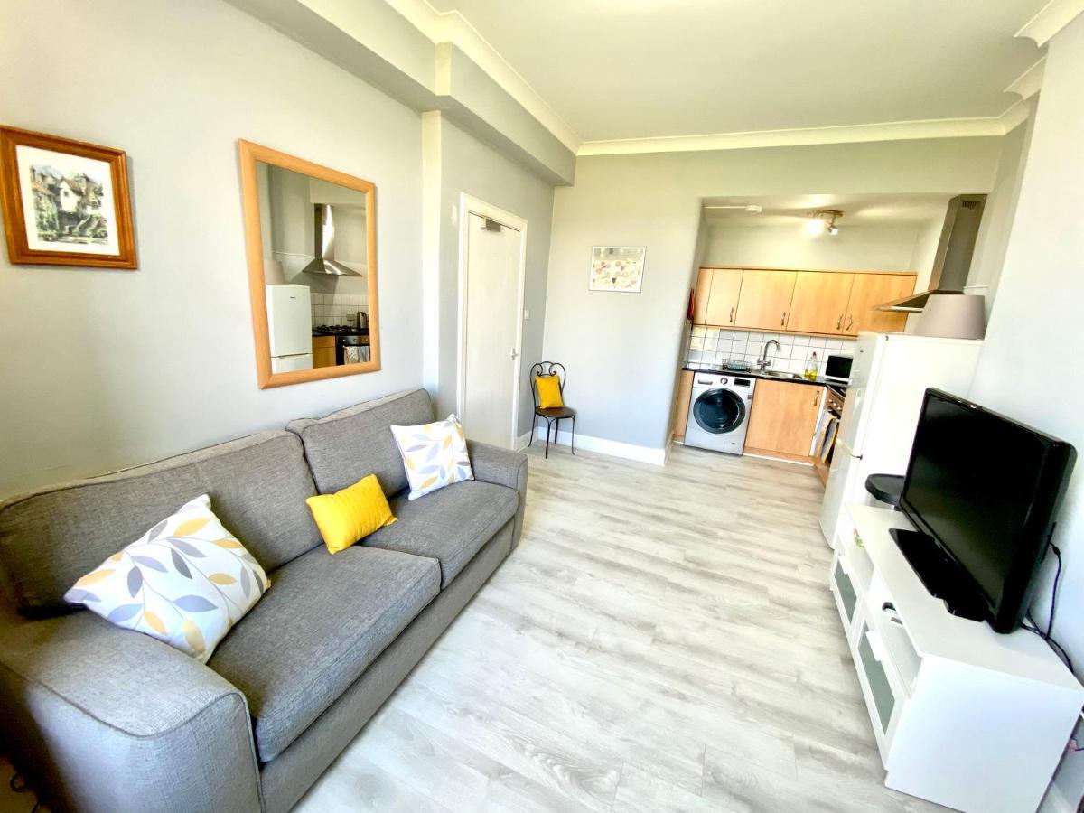 Apartment Cozy 1 Bedroom Tenement Flat EDI