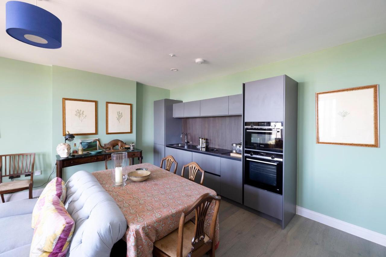 Joivy Inviting Flat At The Heart Of * Edinburgh