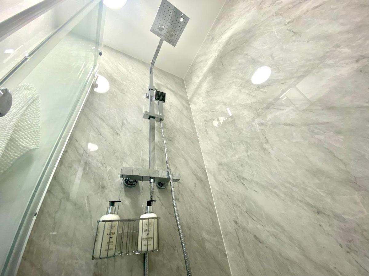 Cozy 1 Bedroom Tenement Flat Apartment EDI
