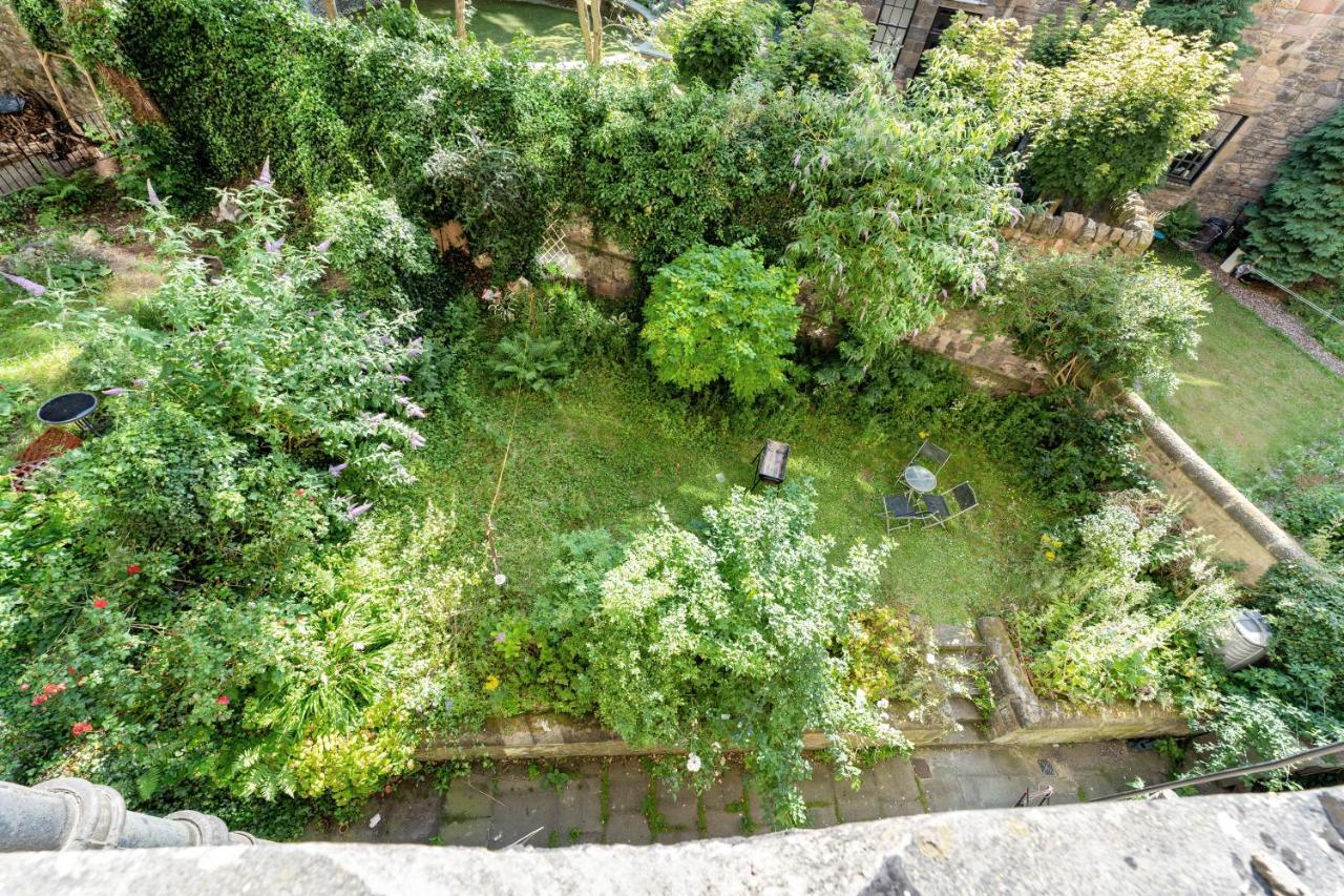 2 Bedroom Centre - Royal Mile - Castle & Waverley Train Station - Sleeps 4 * Edinburgh