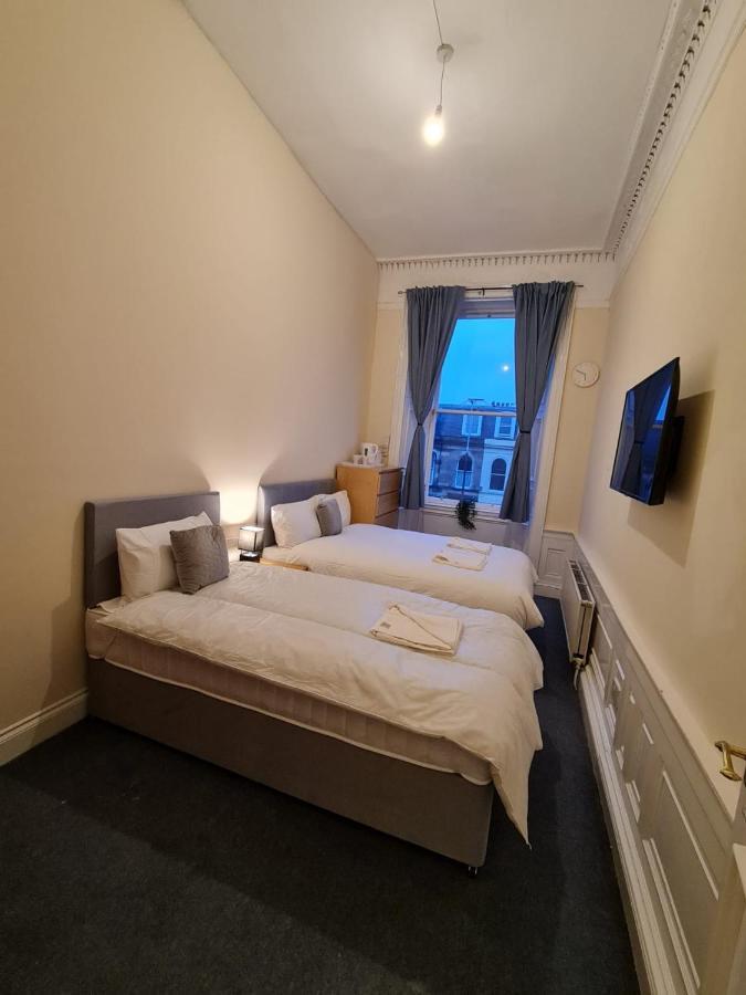 Pilrig St Guest house *