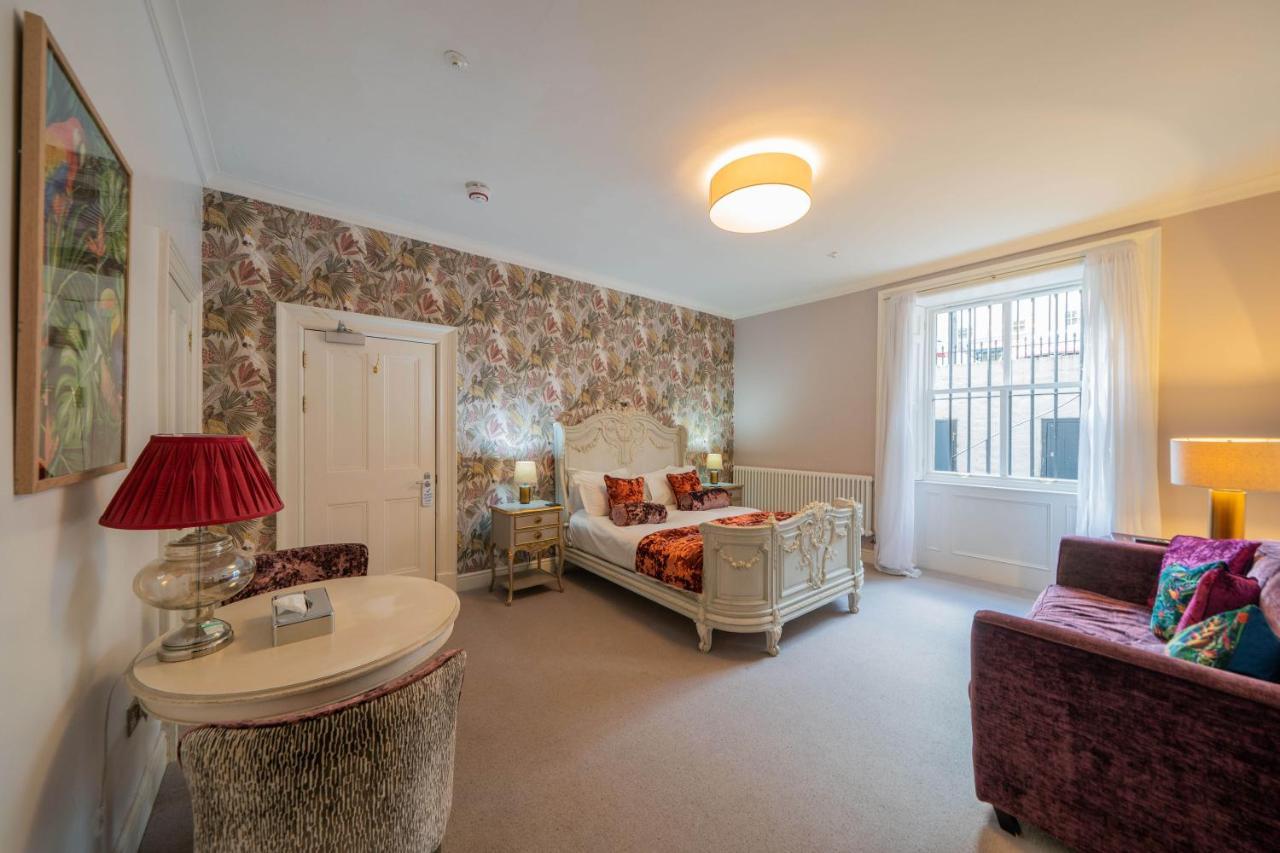 No11 Boutique & Brasserie Edinburgh