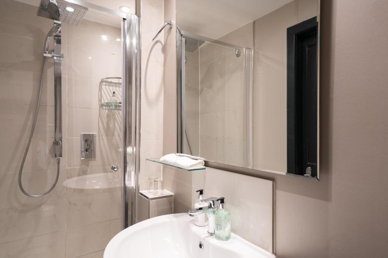 No11 Boutique & Brasserie 4* Edinburgh