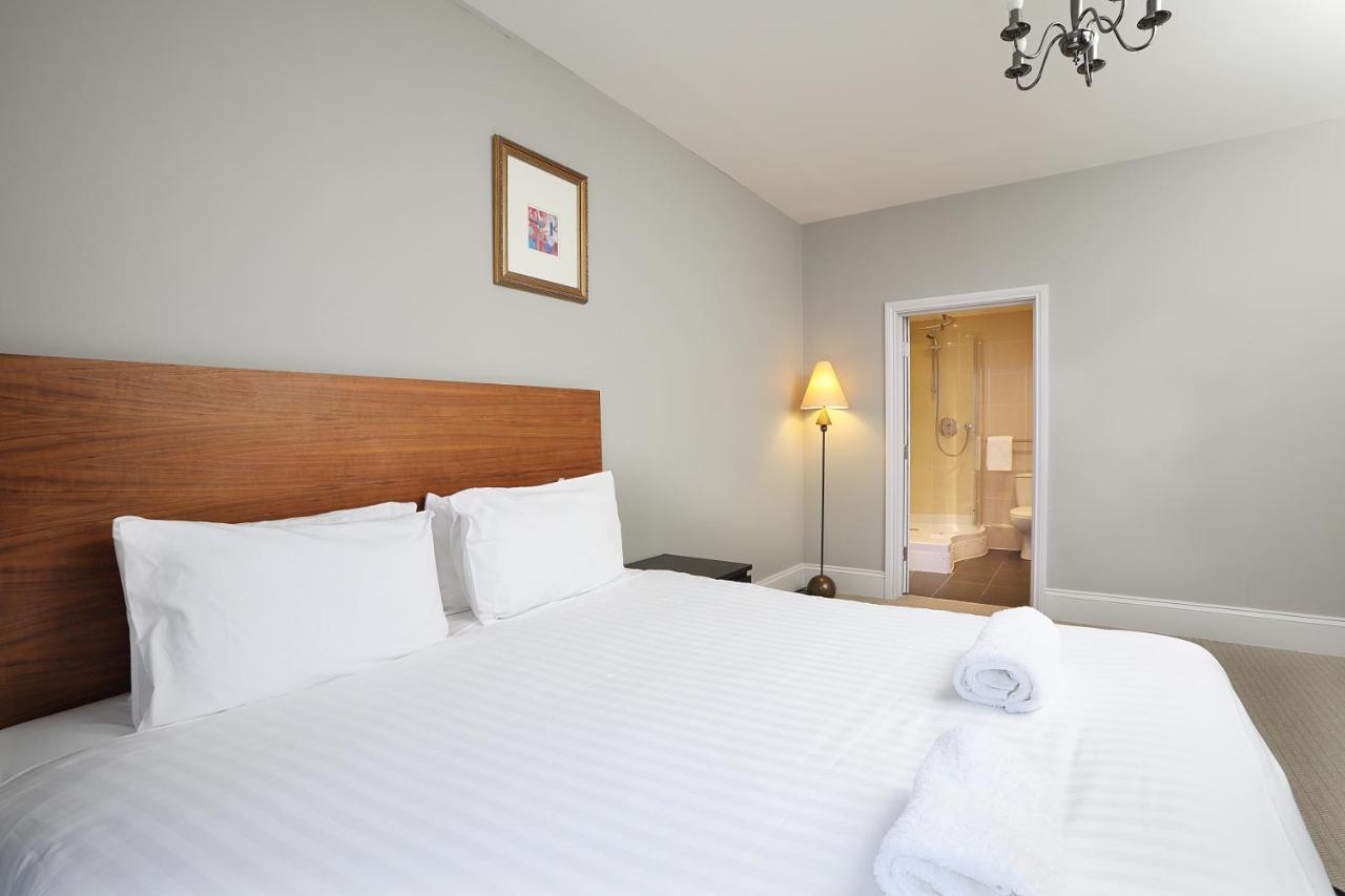 Cairn & Aparthotel EDI