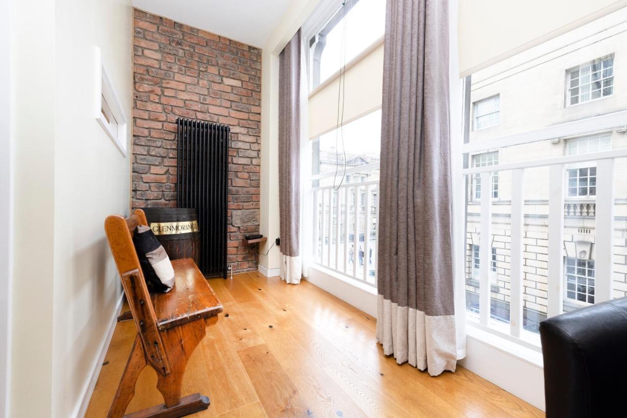 Joivy 1 Bed Flat In Old Town, Next To St Giles Cathedral