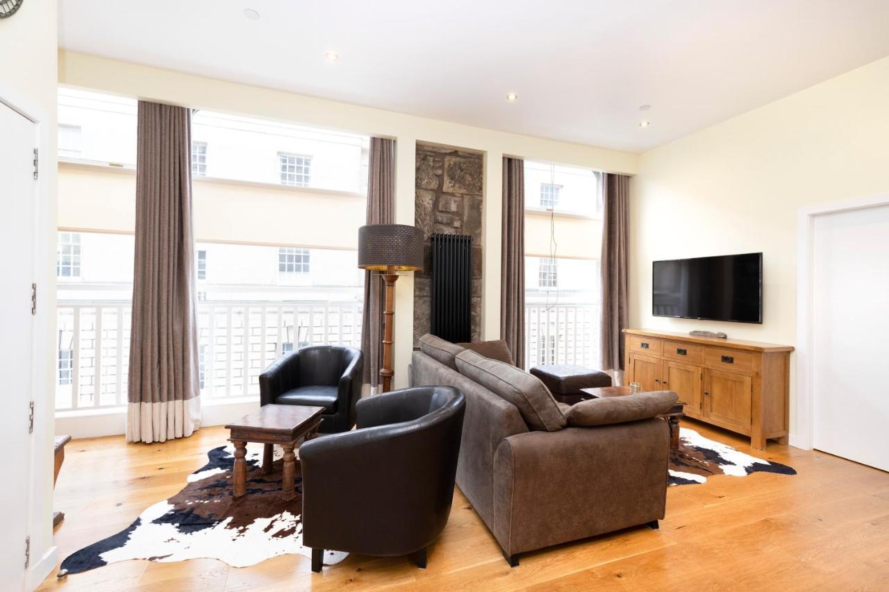 Joivy 1 Bed Flat In Old Town, Next To St Giles Cathedral Edinburgh