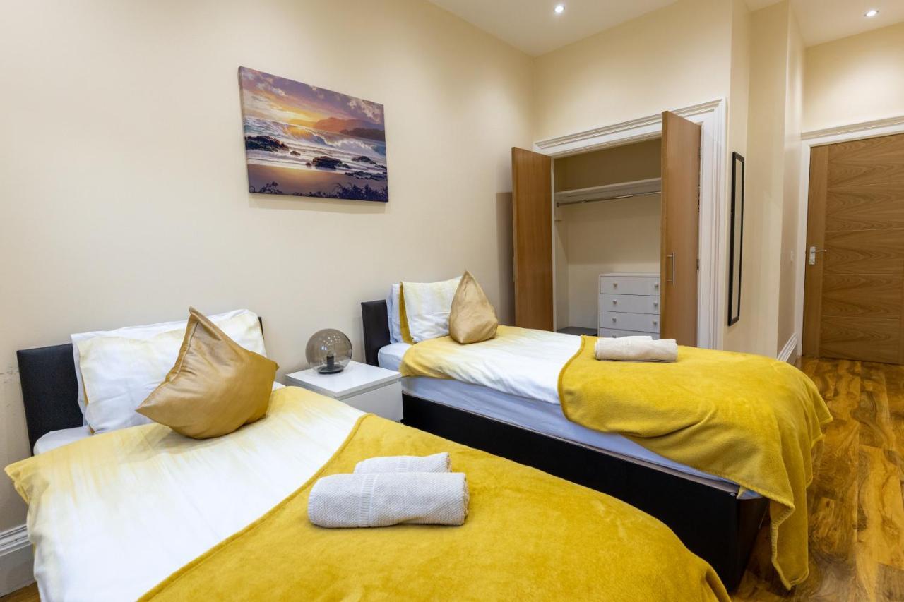 New 3-bedroom Close To Centre * Edinburgh