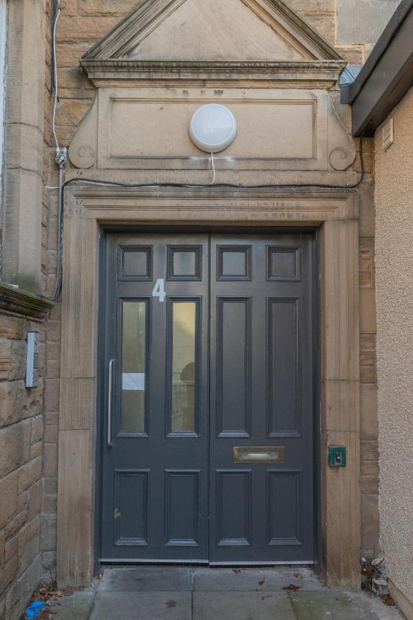 New 3-bedroom Close To Centre