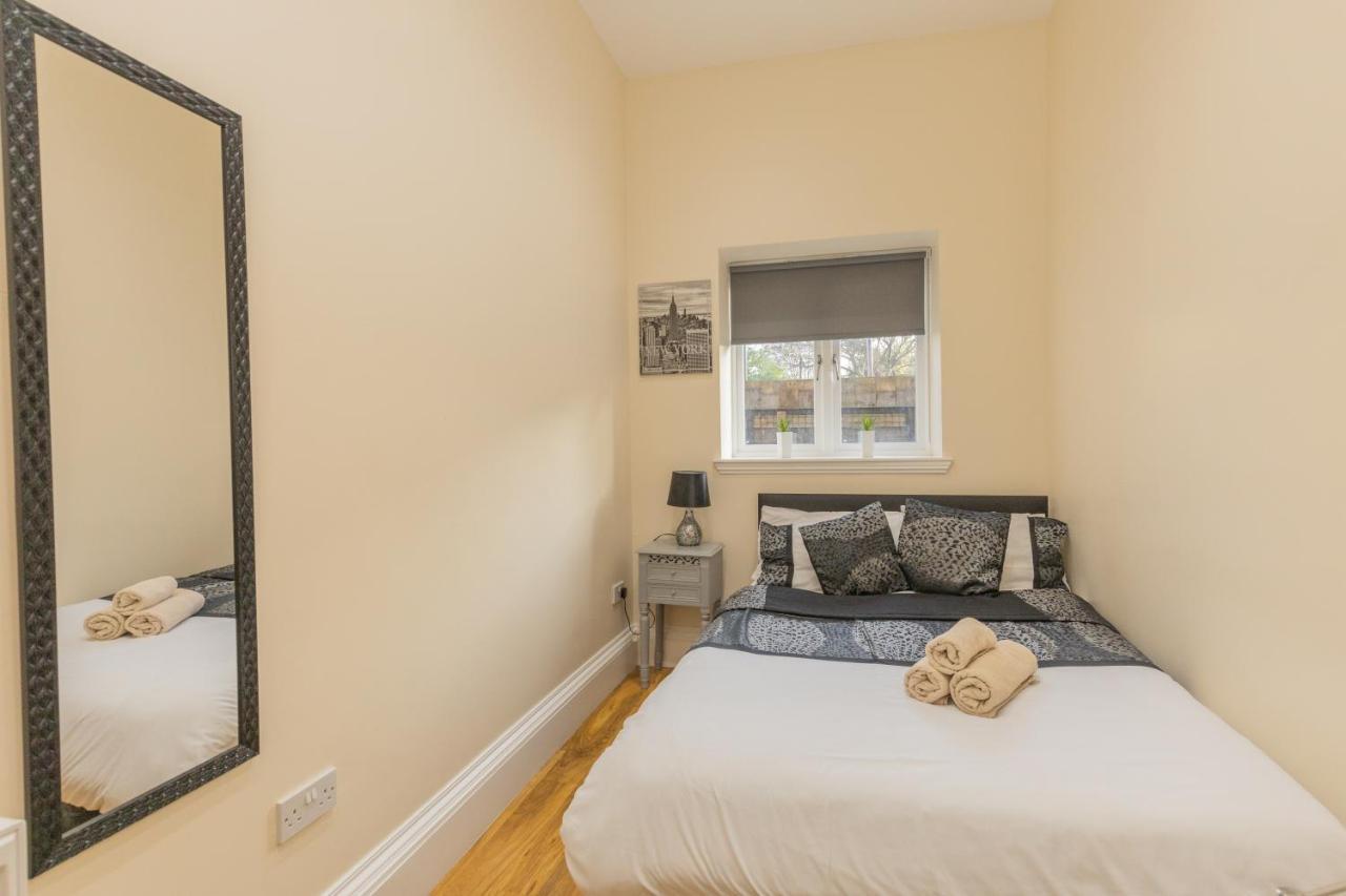 Apartment New 3-bedroom Close To Centre