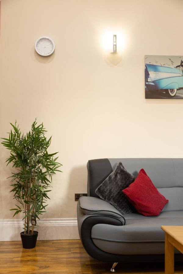 New 3-bedroom Close To Centre Edinburgh