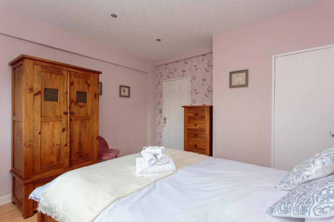 Gorgeous 3-bed Flat, 15 Minutes To Centre Edinburgh