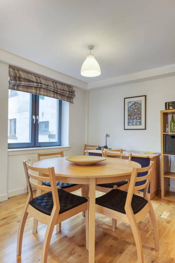 *amazing Location!*in Heart Of The City. 2br & Cot Edinburgh