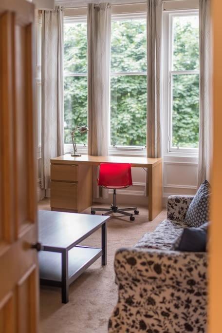 Apartment Beautiful 2 Bed 2 Bath Flat Overlooking Meadows Park *