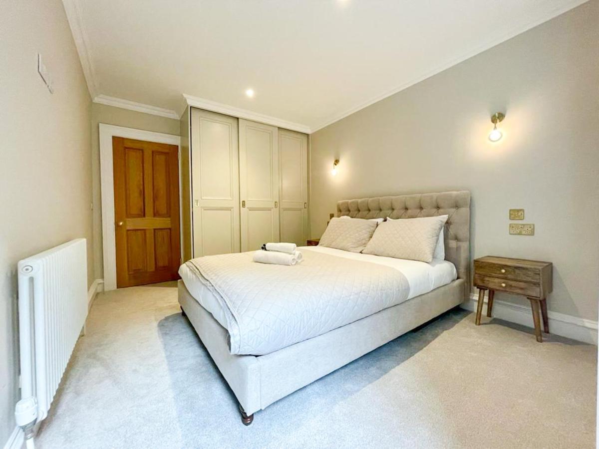 Pure Luxury, Private Entrance Apt, Unesco New Town EDI
