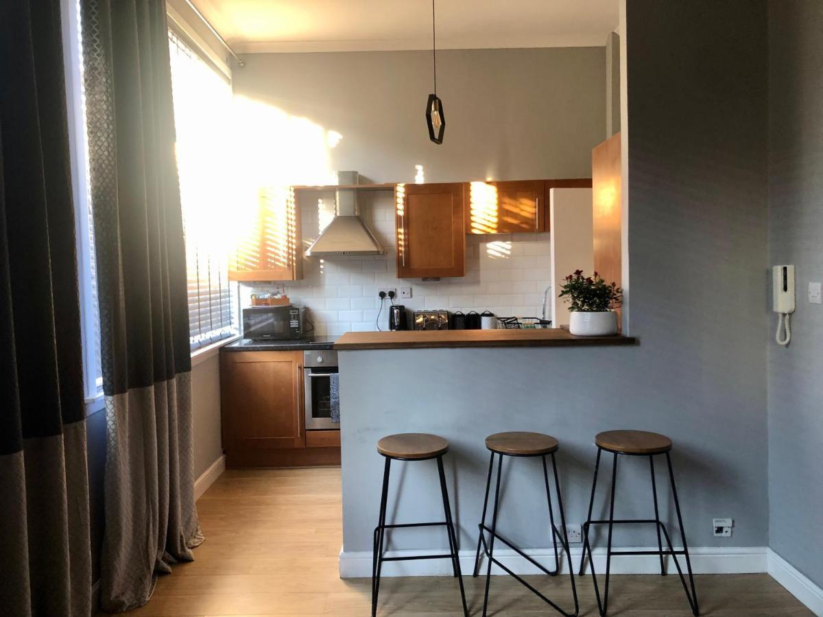 Apartment Cozy Edinburgh Apartment With City Views *