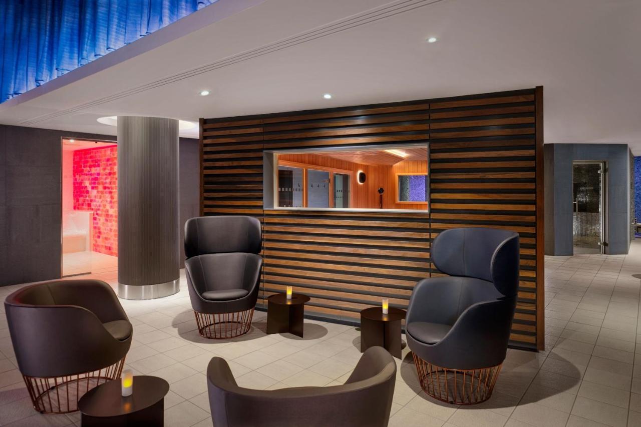Hotel Sheraton Grand & 5*