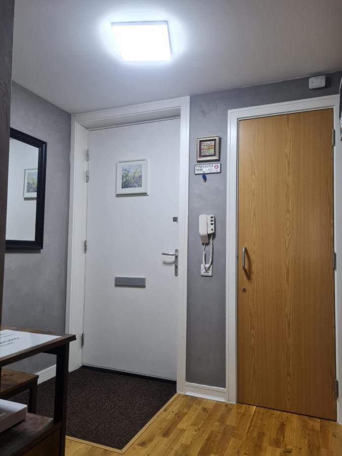 Lovely 1 Bedroom Near The Center Apartment *