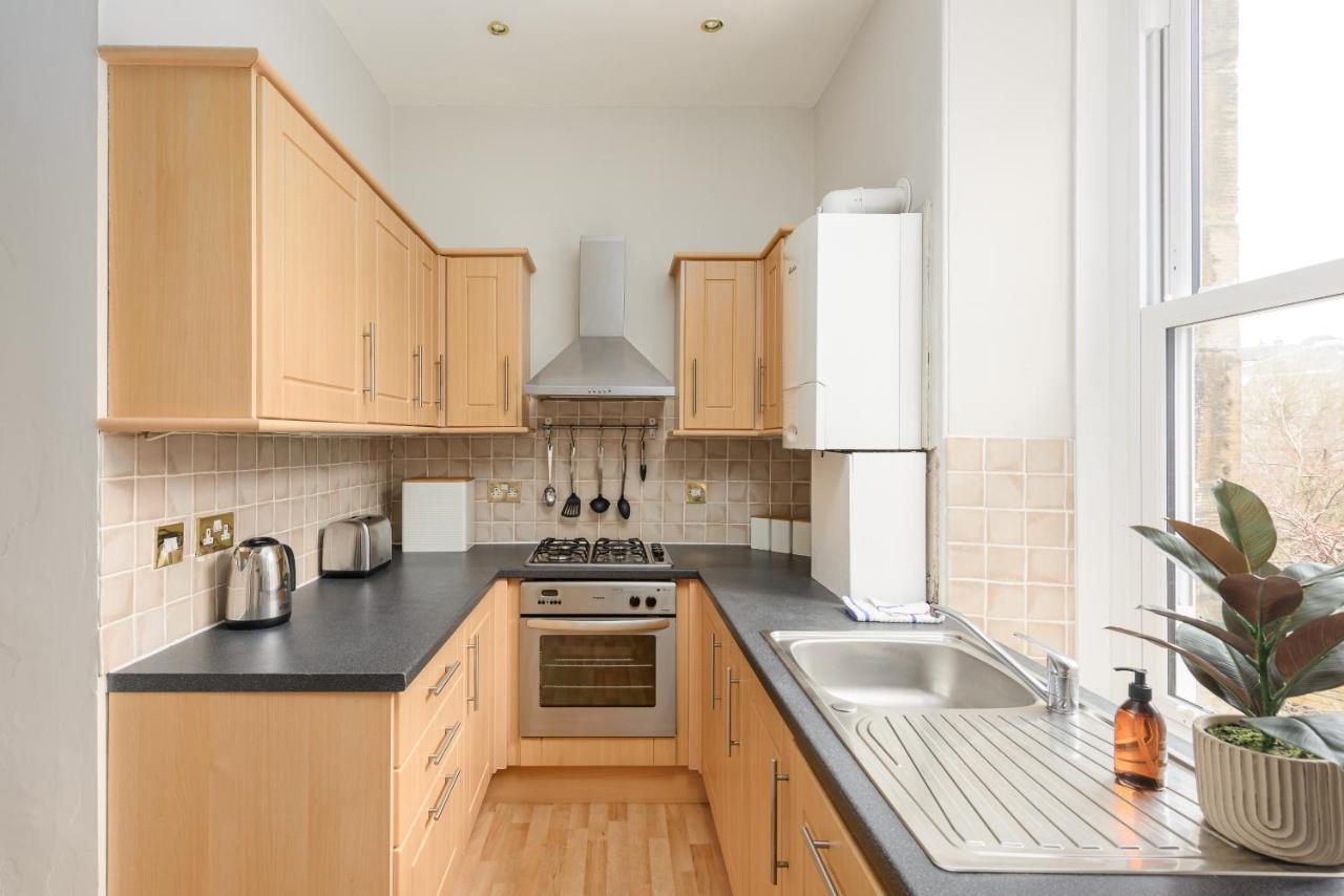 The Raeburn - Stockbridge Apartment EDI