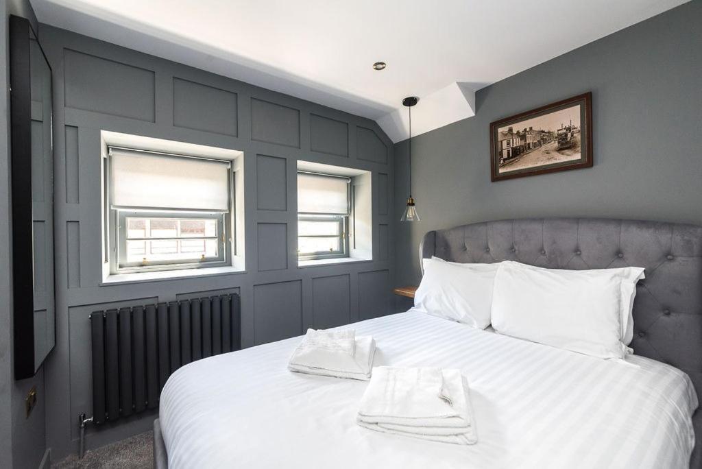 Apartment Boutique Castle View 3 Bedroom Edinburgh