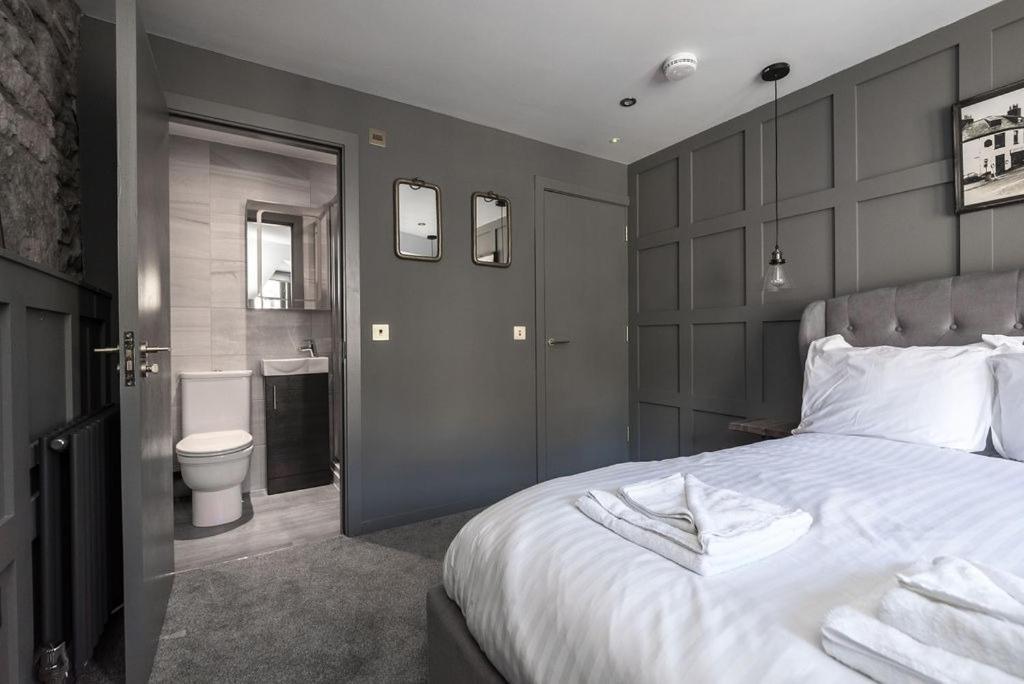 Boutique Castle View 3 Bedroom Apartment