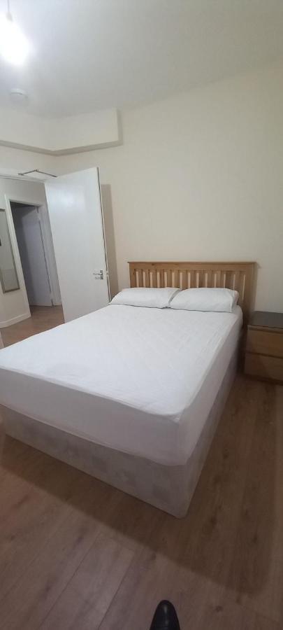 Lovely Spacious Double Beds Sleeps 8 Apartment Edinburgh