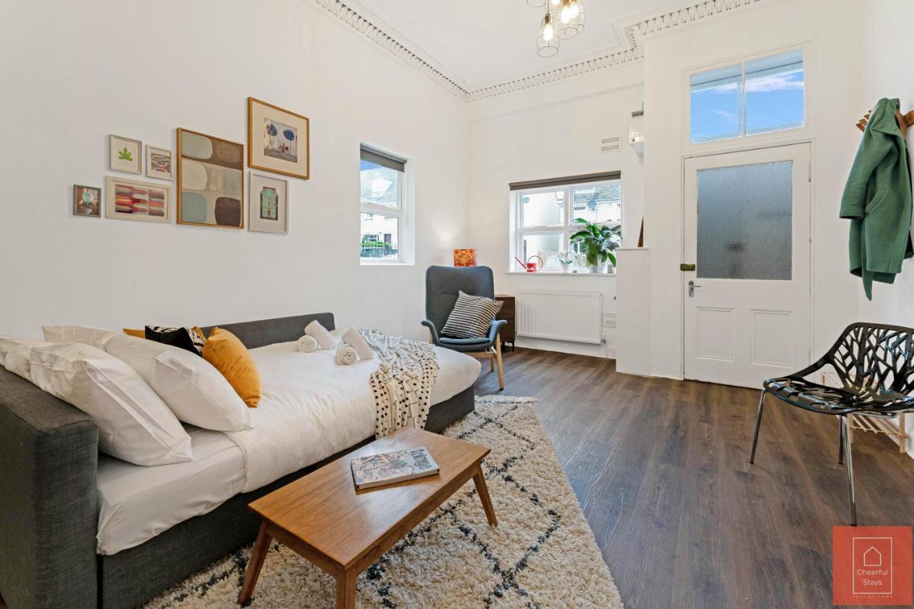 Apartment Cheerful Stays: Spacious Flat In Vibrant Leith EDI