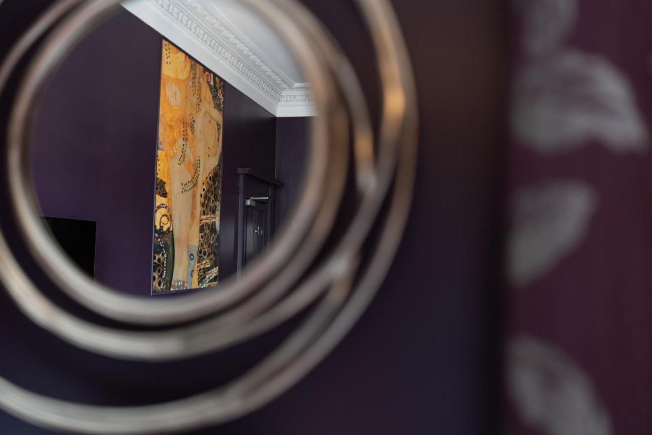 No11 Boutique & Brasserie Hotel Edinburgh