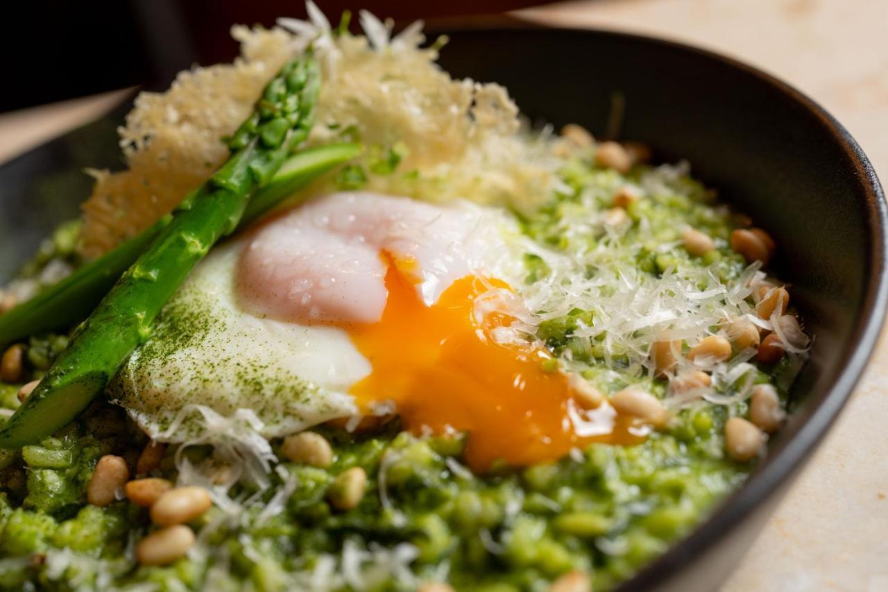 No11 Boutique & Brasserie 4* Edinburgh