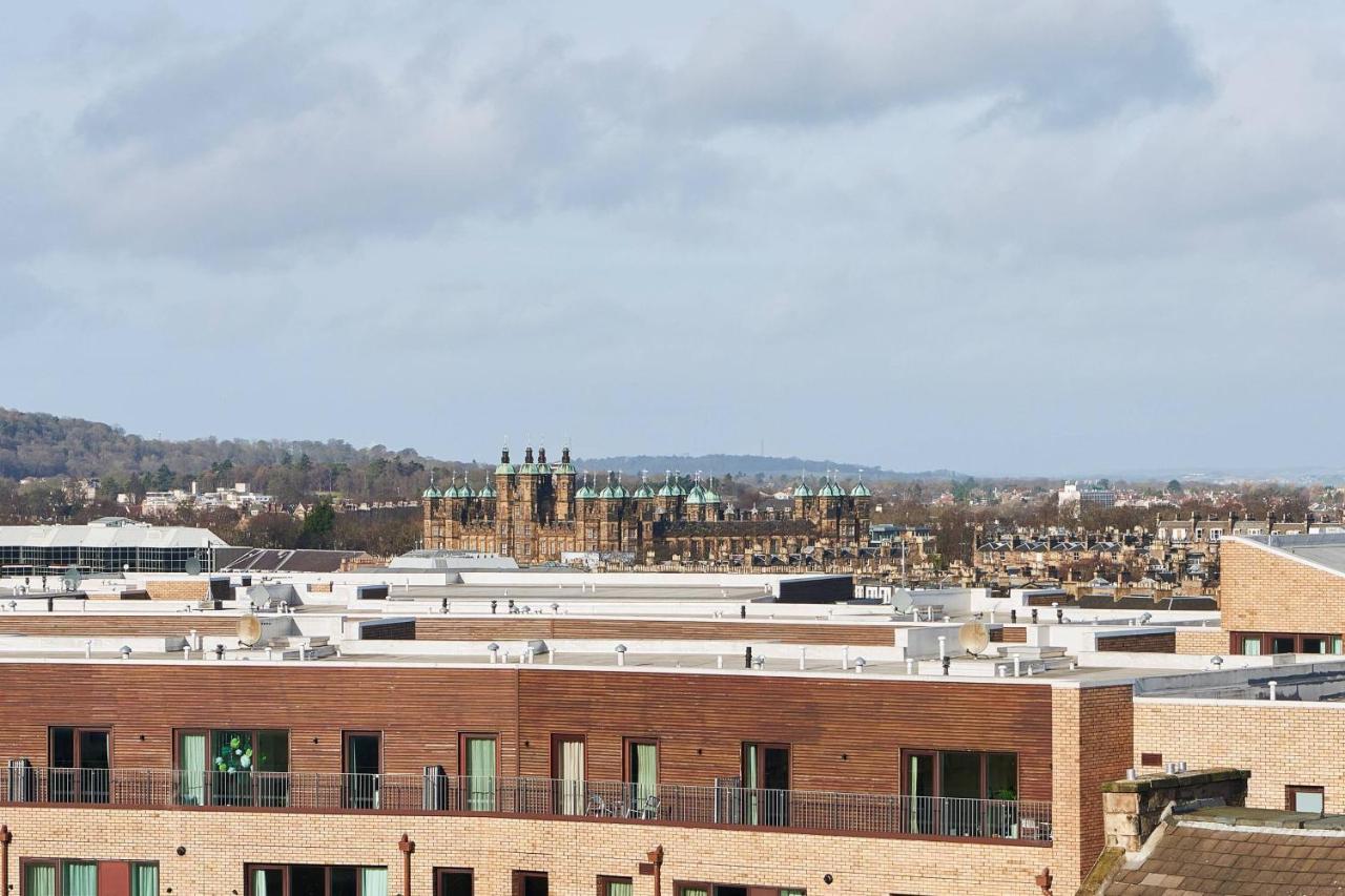 Moxy Fountainbridge Hotel