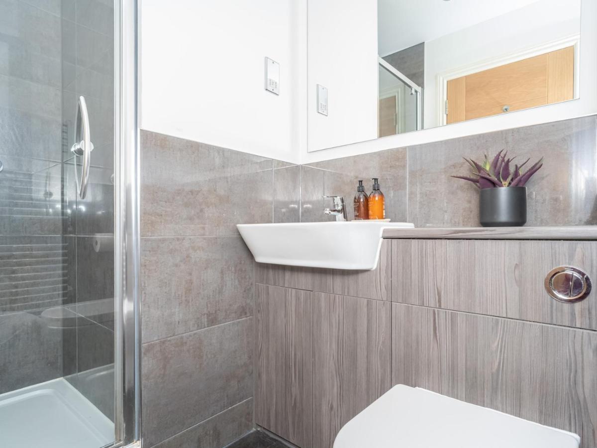 Apartment Cosy Modern Flat Pass The Keys *