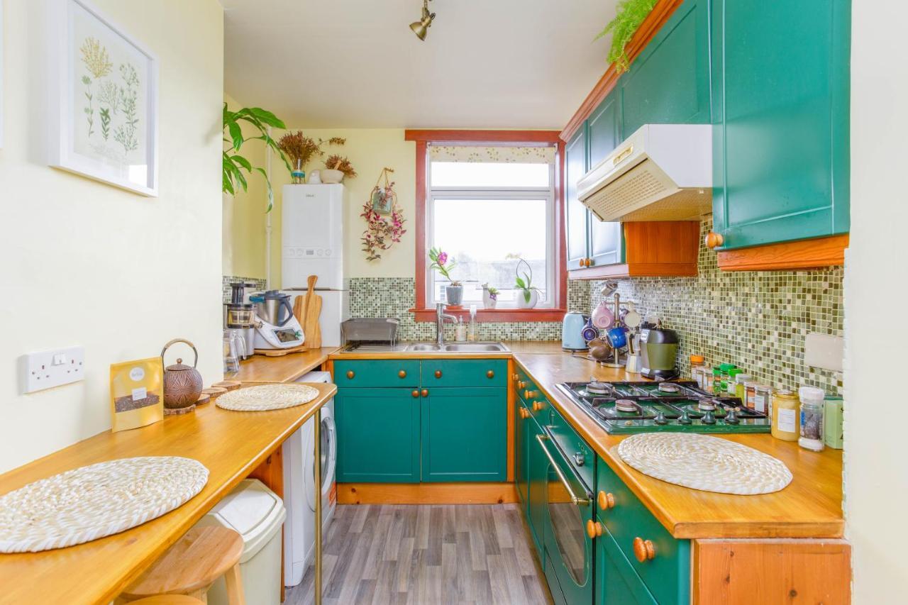 Privatunterkunft Bright & Spacious Double With Garden View- Close To Airport & Centre EDI