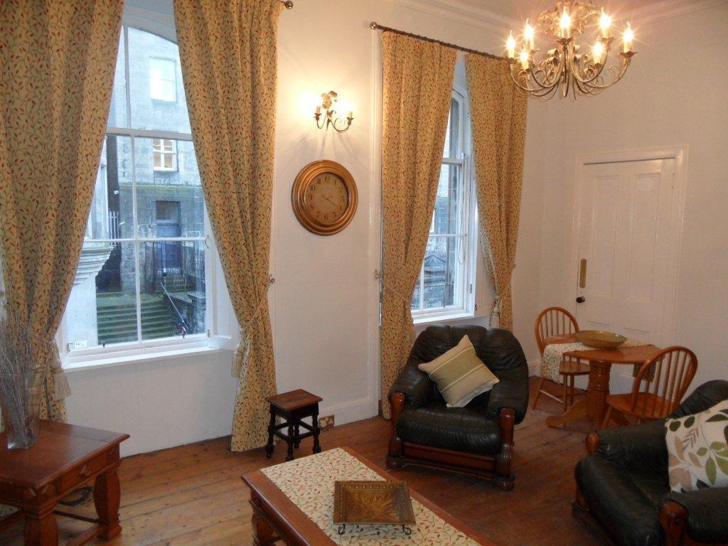Cockburn Street Apartment