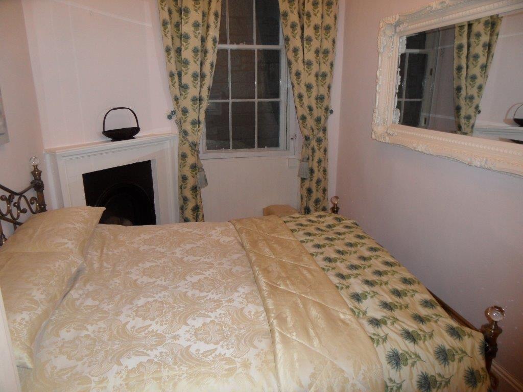 Cockburn Street Apartment Edinburgh