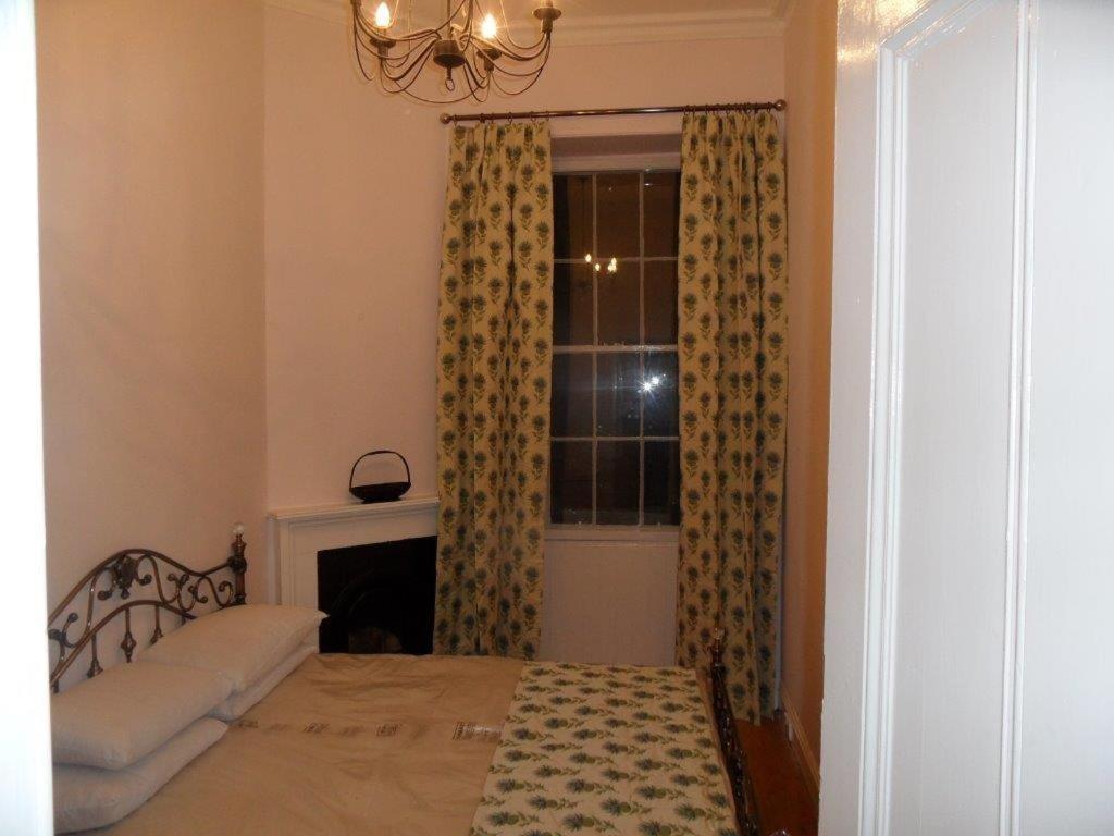 Cockburn Street Apartment