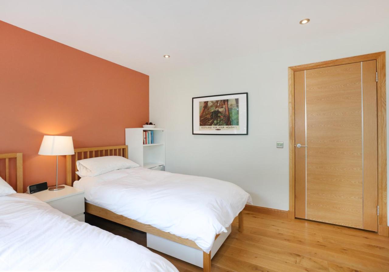 Ferienhaus Kingswood Edinburgh