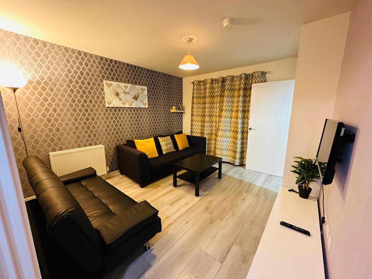 Villa Modern 3 Bed With Free Parking And Garden Close To Center And Airport EDI