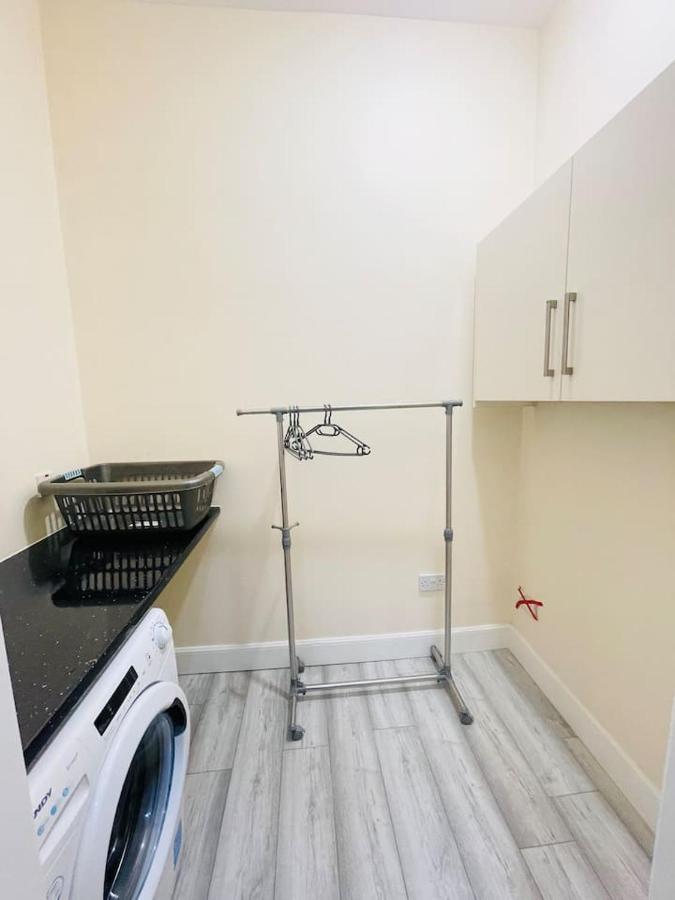 Large Flat In F2 Apartment Edinburgh