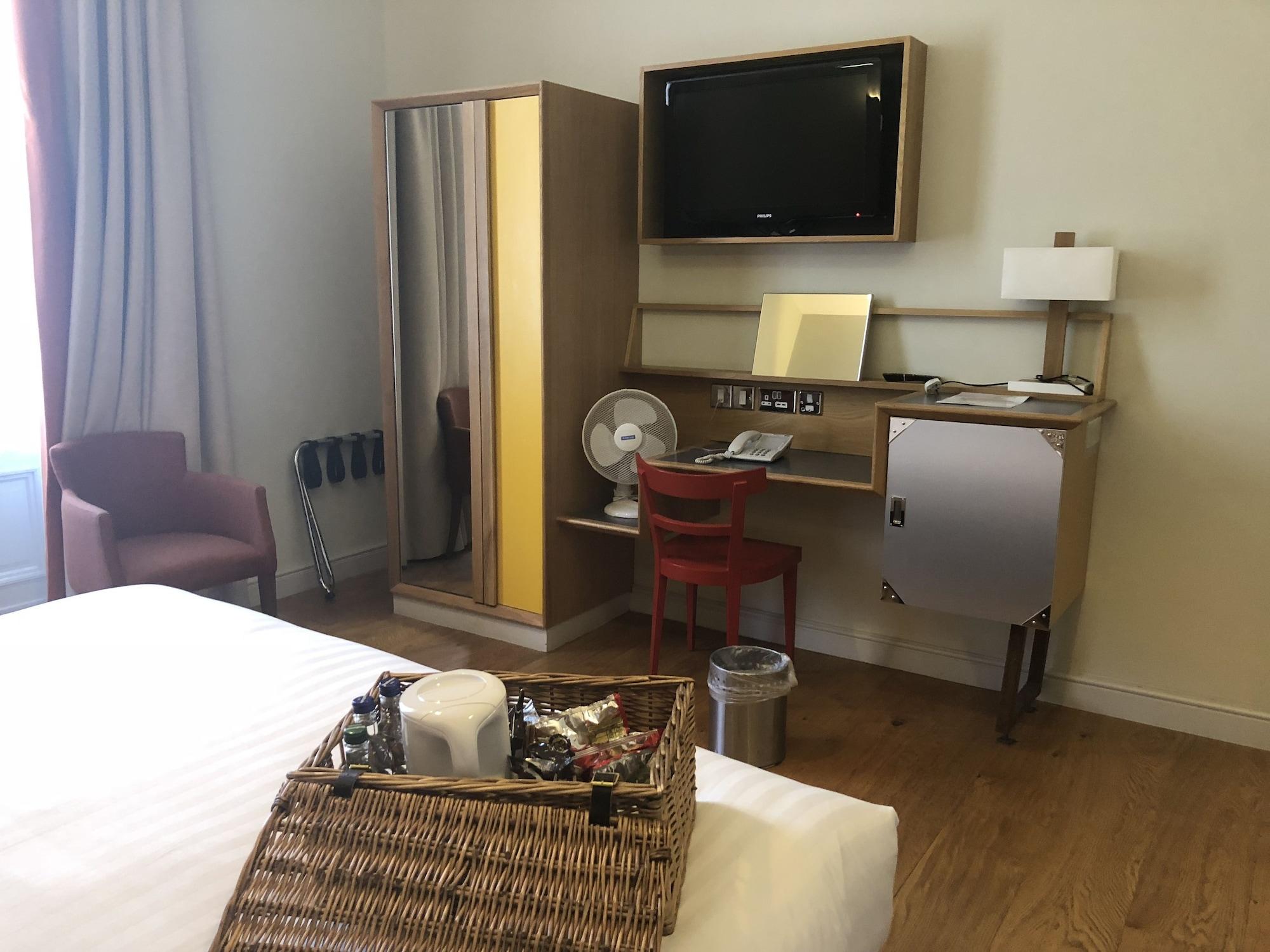 Aparthotel Cairn & 3*