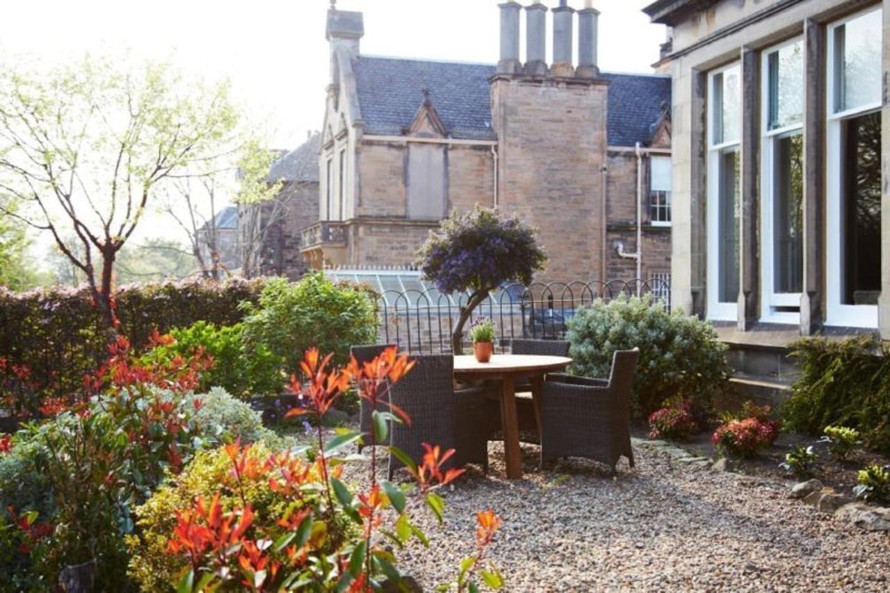 Hotel The Roseate - Small Luxury Of The World