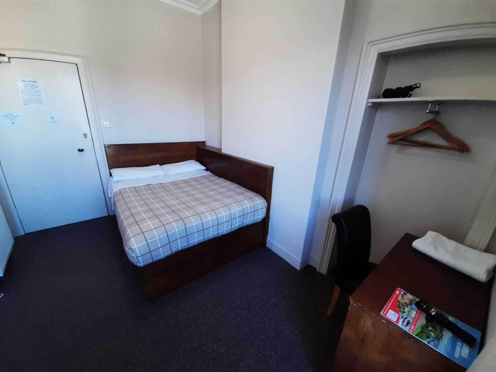 Adelphi Guest house Edinburgh