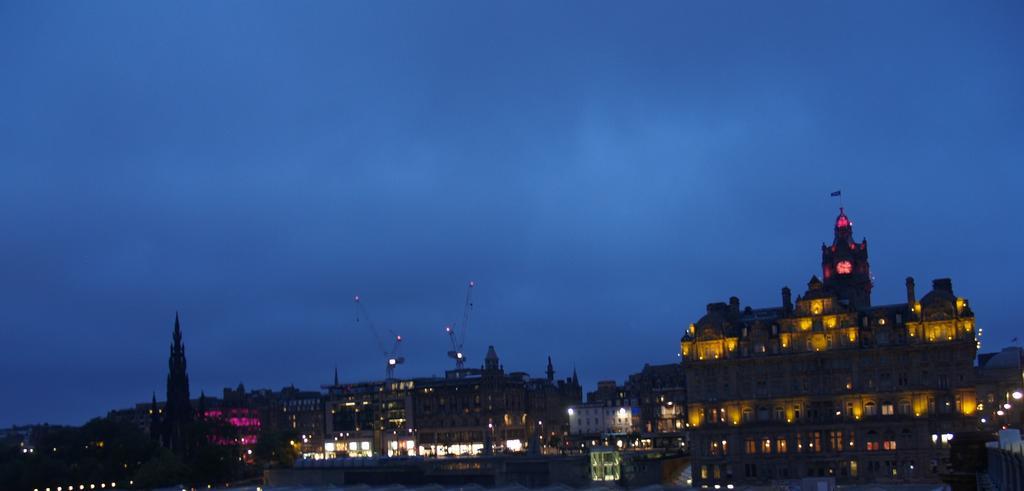 Niddry Street Apartment Edinburgh