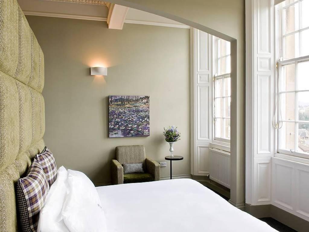 Hotel B+B Edinburgh 4*