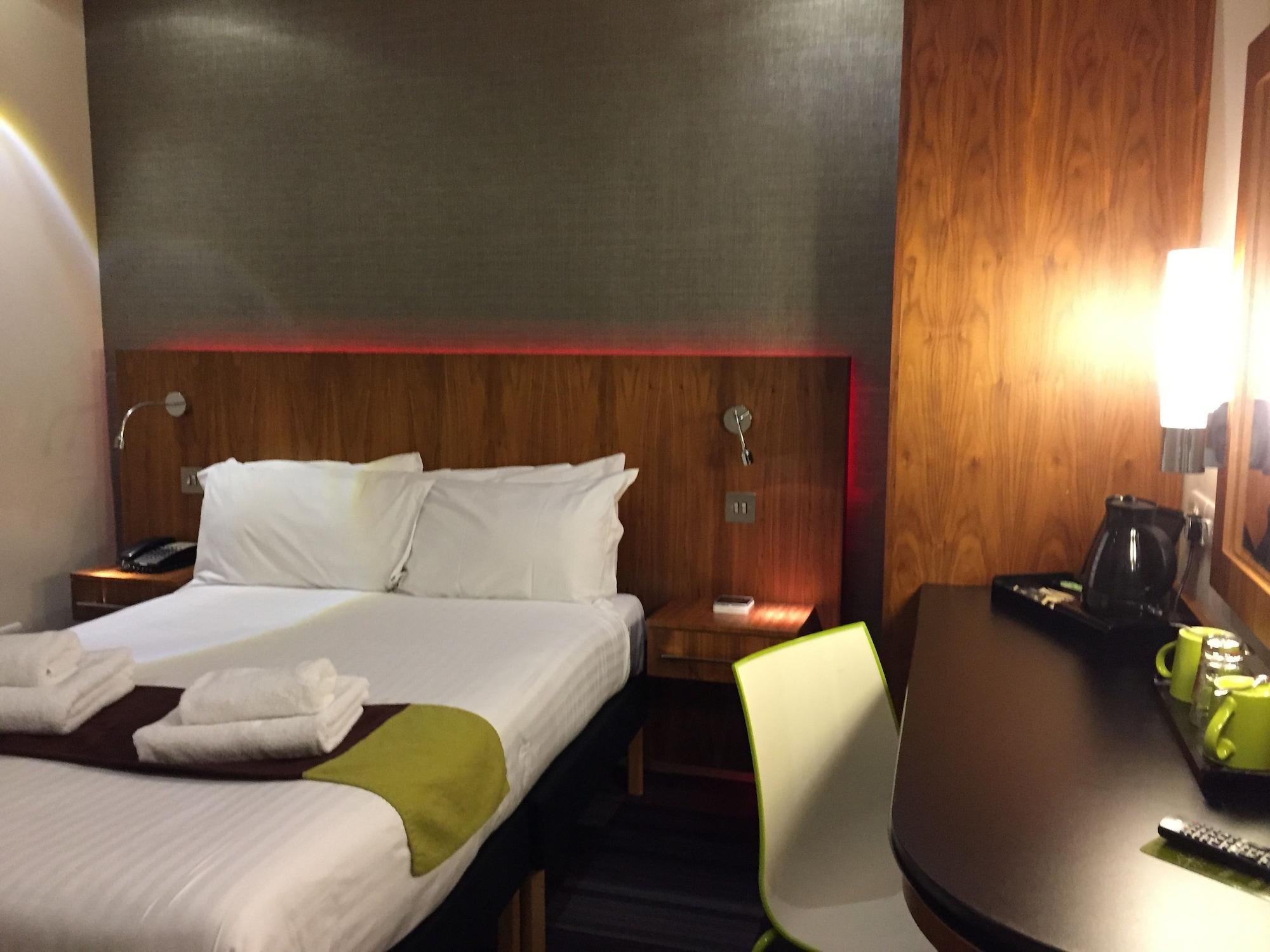The Place 4*