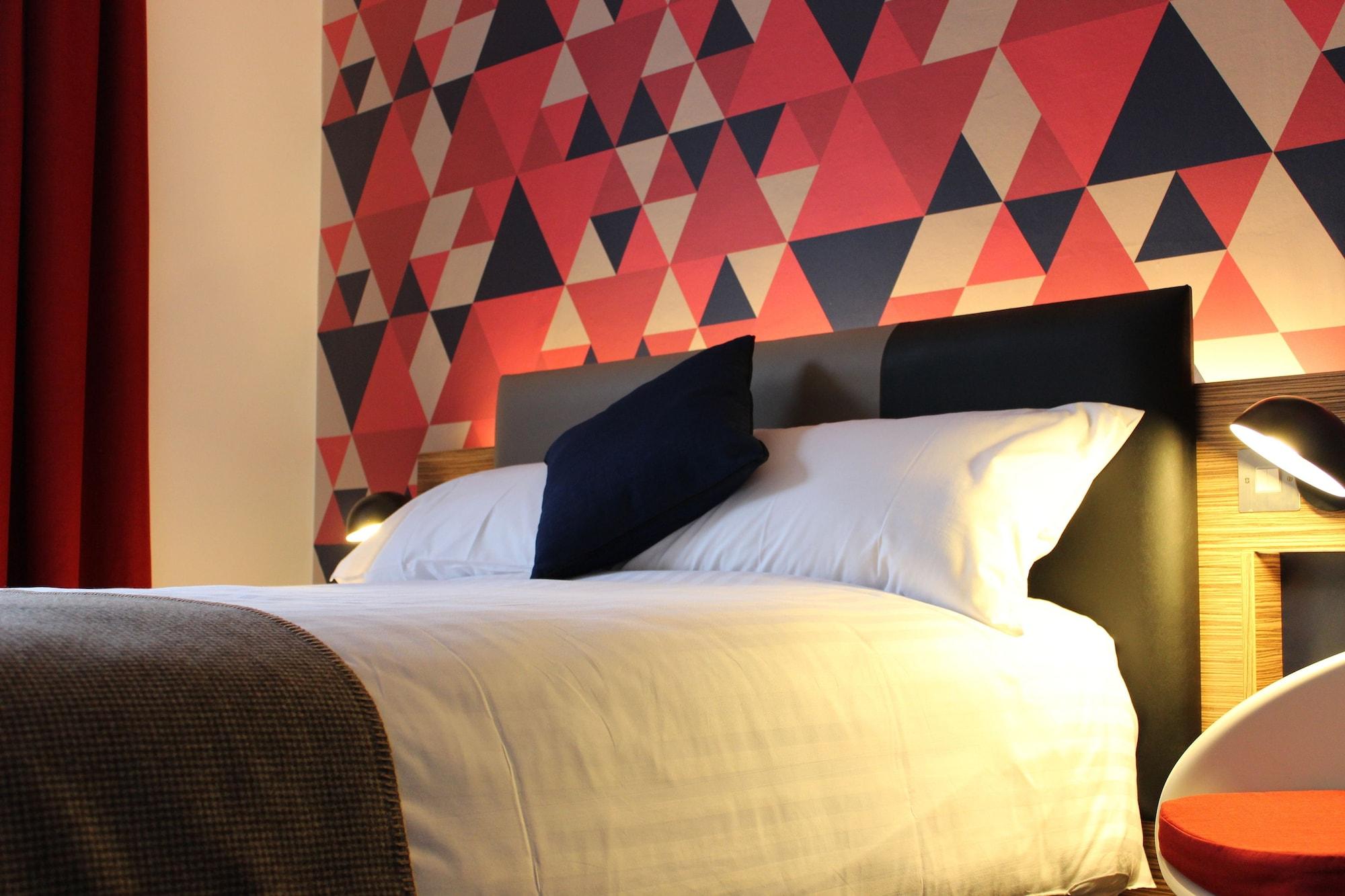Cityroomz Edinburgh 3* EDI