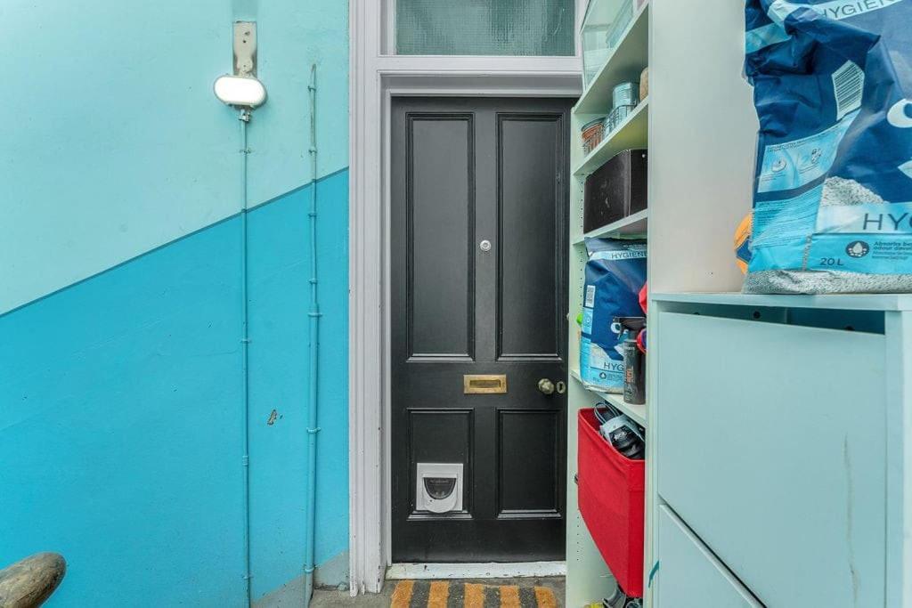 Apartment Bright And Spacious Flat Overlooking The Meadows *