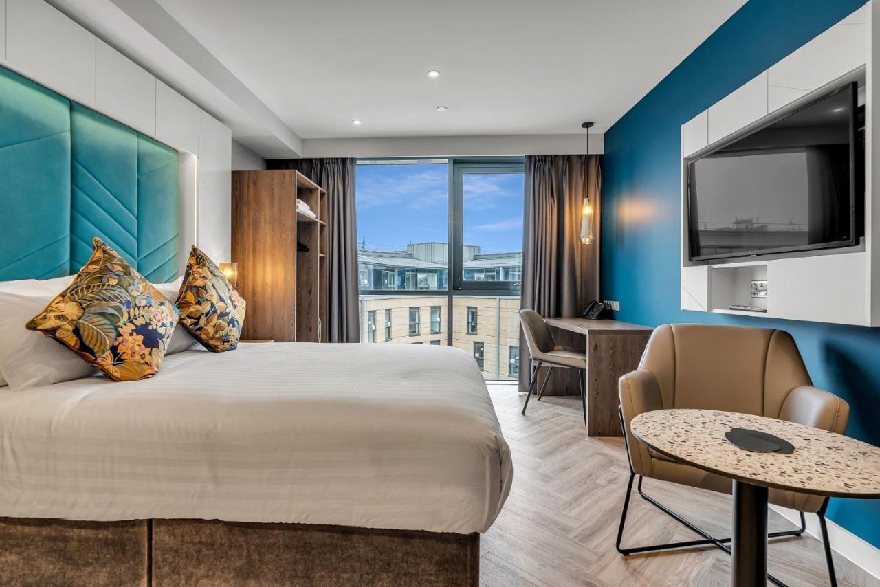 Roomzzz Aparthotel EDI