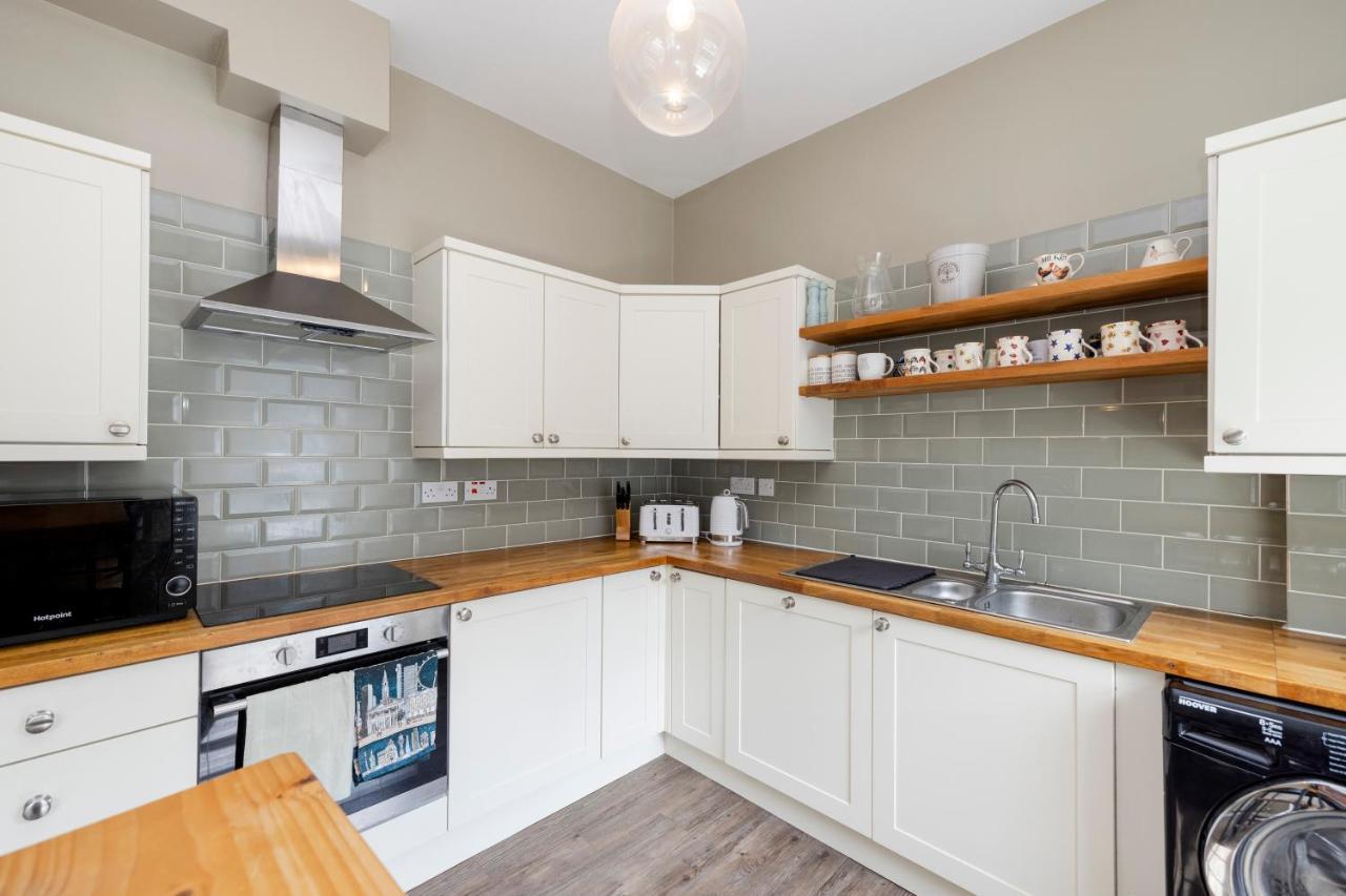 Elegant 2-bedroom In Centre * Edinburgh