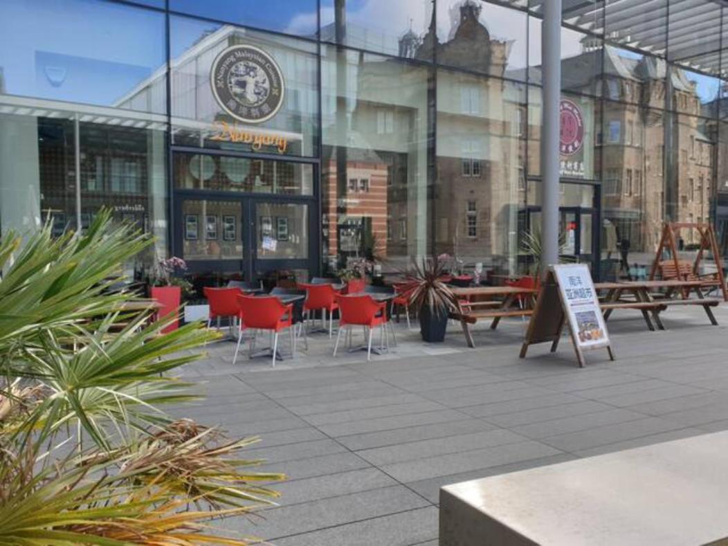 The Simpson - Luxury 2 Bed - Private Parking * Edinburgh